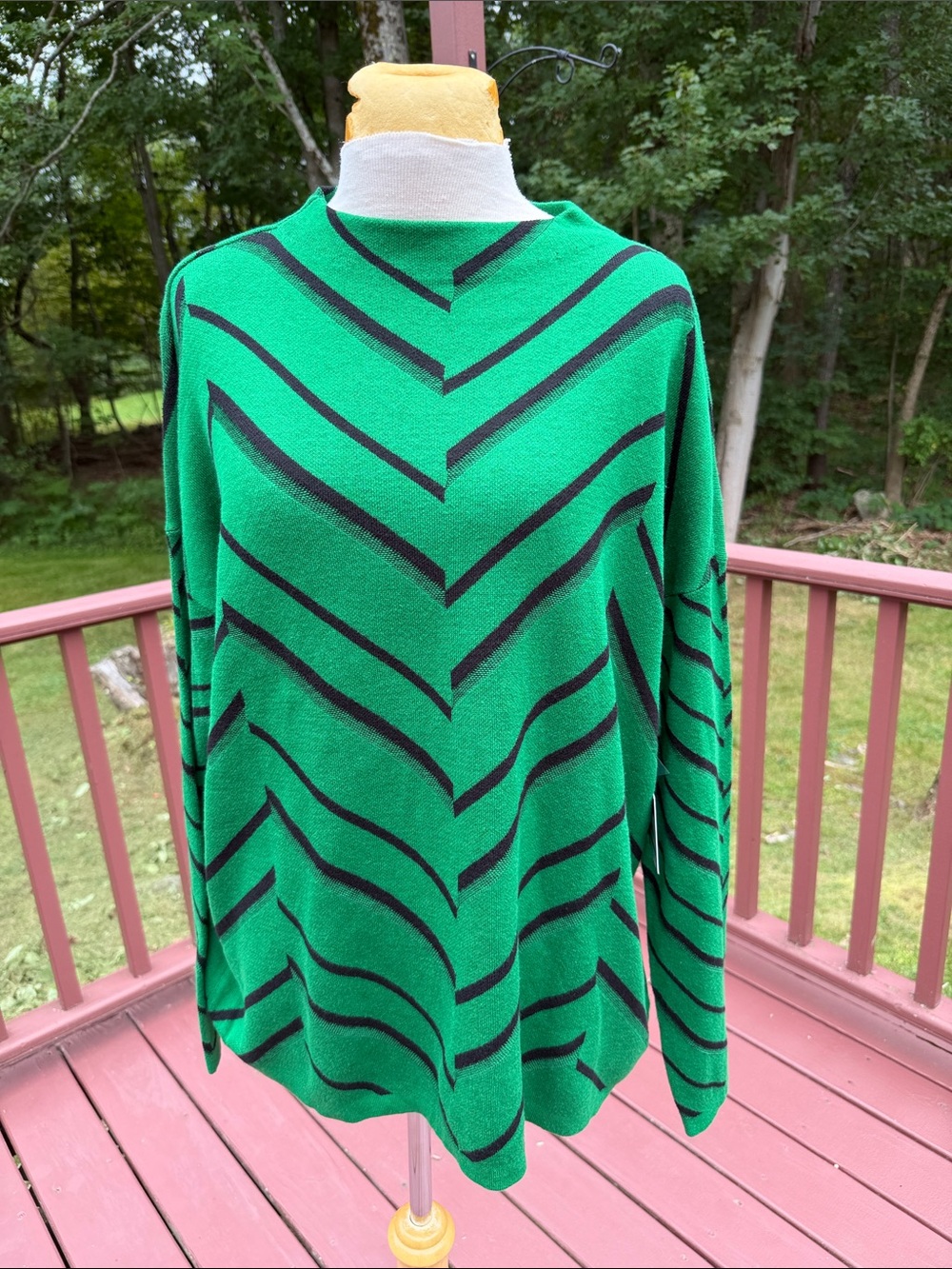 New! Jones NewYork XL kelly green mock neck striped sweater.